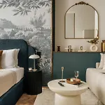 Otel Florian Gate *