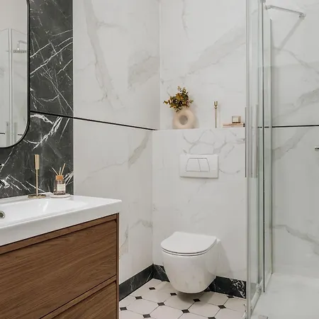 Apartahotel Florian Gate By Cityzen 3*